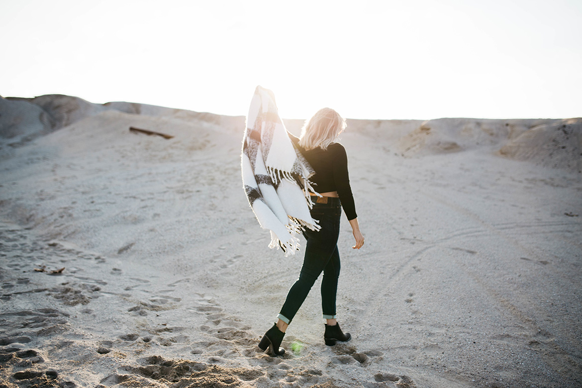 woman-sand